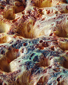 C4D模型融化的金属表面