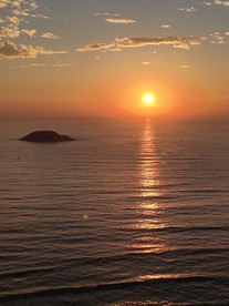 黄昏的海平面