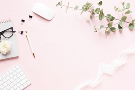 淡雅清新的桌面背景图片