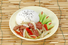 洋葱炒肉饭