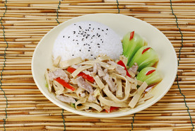 肉丝炒豆皮饭