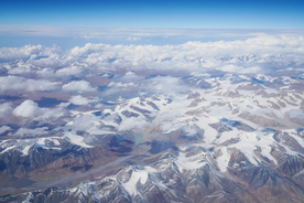 高原雪山