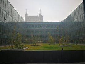 南京鼓楼医院住院楼天井