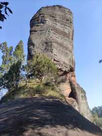 一柱擎天