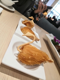 天鹅酥