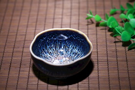 窑变建盏银鱼杯