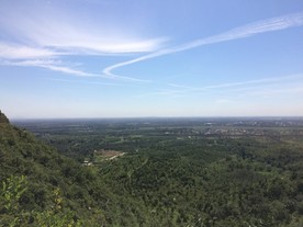 高山上的远眺