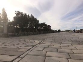 卢沟桥的大石桥面
