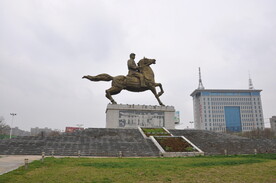 雕塑  杨虎城