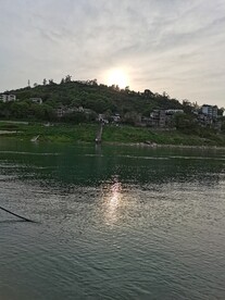 长江江边景色