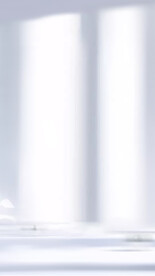 白色素雅光影简约背景图