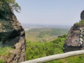霍山