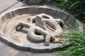 北海公园盘龙雕刻