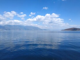 平静的洱海