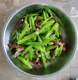 四季豆炒腊肠
