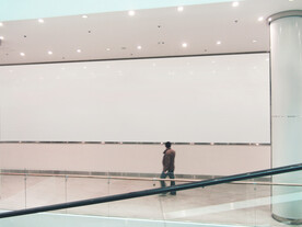 超大屏横板海报展示样机素材