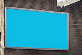 室外墙上海报样机模板展示