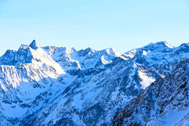 冬季雪山