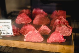 新鲜的牛排牛肉
