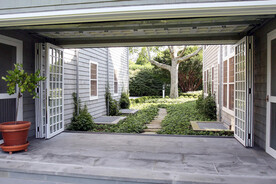 折叠门 隔条 白色