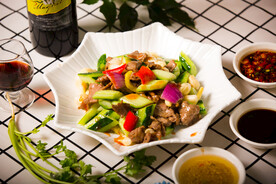 藕尖青瓜炒牛肉