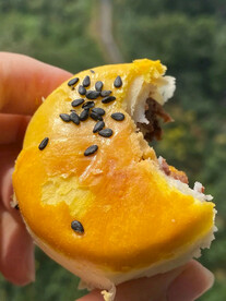 美味的蛋黄酥