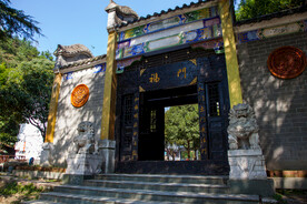 十堰龙泉寺旅游区