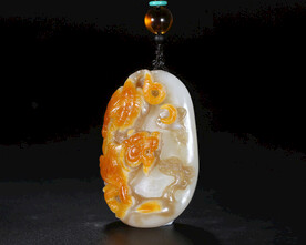 和田玉老虎吊坠