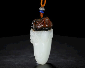 和田玉貔貅吊坠