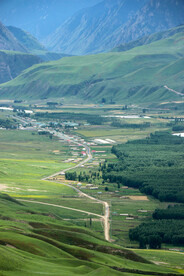 伊犁旅游喀拉峻风景
