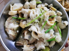 香葱蒸鱼片