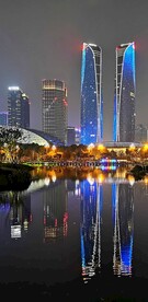 建筑倒影