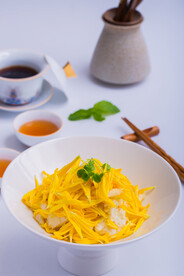 凉拌菊花瓣