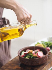 备菜倒油简餐