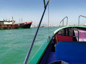 惠州双月湾乘快艇出海