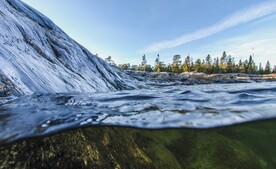 湖底