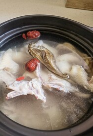 养生海马鸡汤