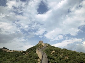 暴风雨前的长城