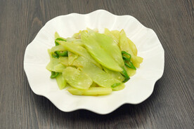 清炒莴笋