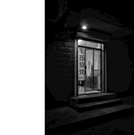 夜晚的烧烤店