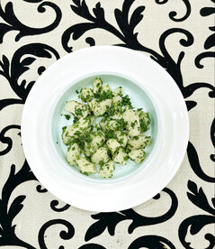 一道新鲜冷菜荠菜马蹄