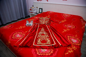 婚礼婚鞋秀禾服