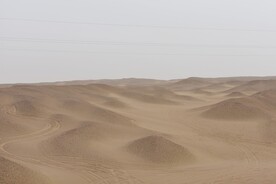 甘肃小广阔荒芜沙漠戈壁滩砂岩