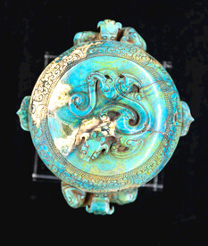 浮雕螭龙纹绿松石