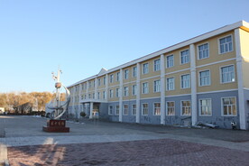 依安农场学校