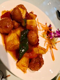 菠萝咕咾肉