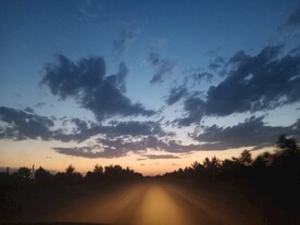 傍晚的公路