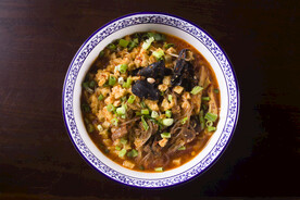 牛羊肉小炒泡馍