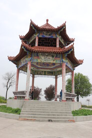 仿古彩绘六角亭