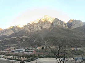 金山